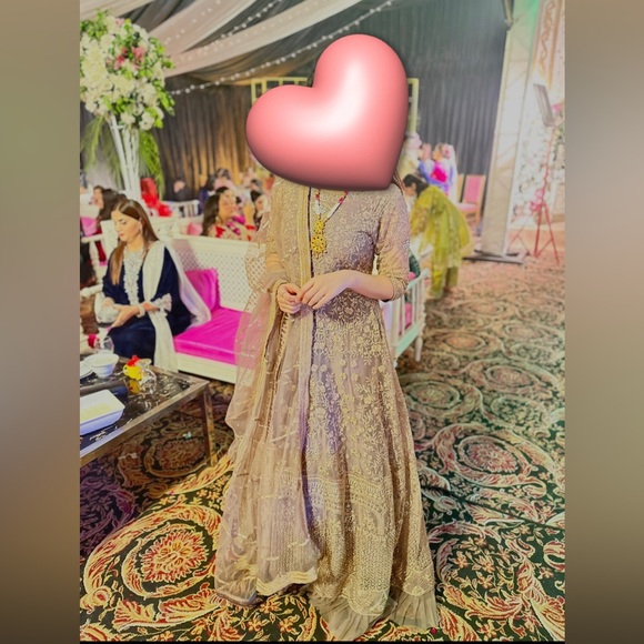 Elegant Brown 2 piece dress South Asian wear. - Picture 8 of 9